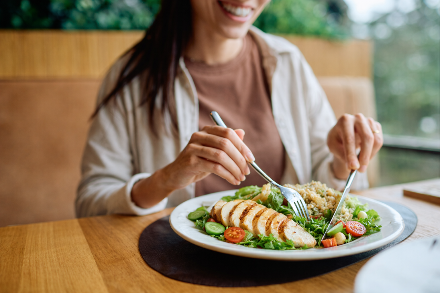 Dieta equilibrata nella vita reale: come mangiare bene anche fuori casa